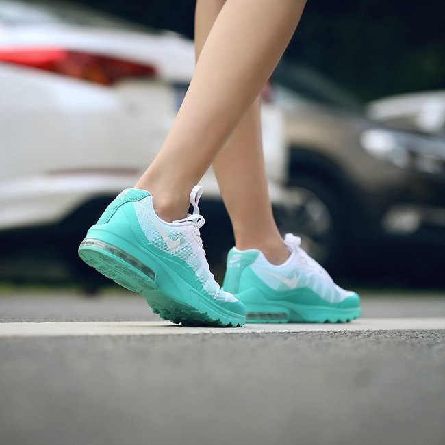 nike air max invigor noir femme